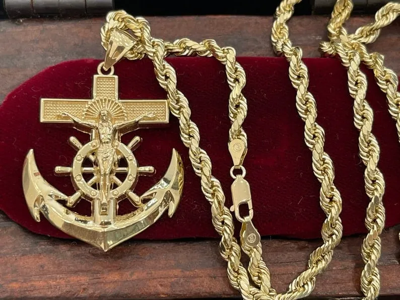 JESCUS PENDANT WITH CHAIN